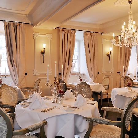 Schlosshotel Burghaus Kronenburg Кроненбург Экстерьер фото