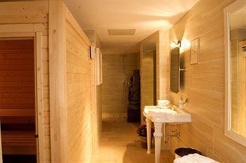 Schlosshotel Burghaus Kronenburg Кроненбург Экстерьер фото